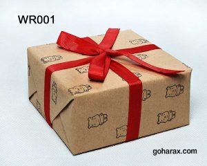 کادوپیچی با کاغذ کرافت و ربان قرمز