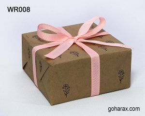 کادوپیچی با کاغذ کرافت و روبان گلبهی