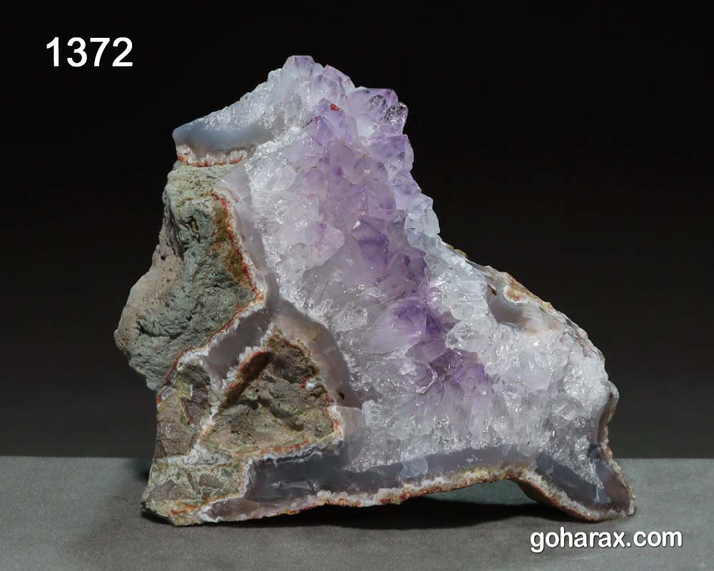 1372a سنگ زینتی آمیتیست