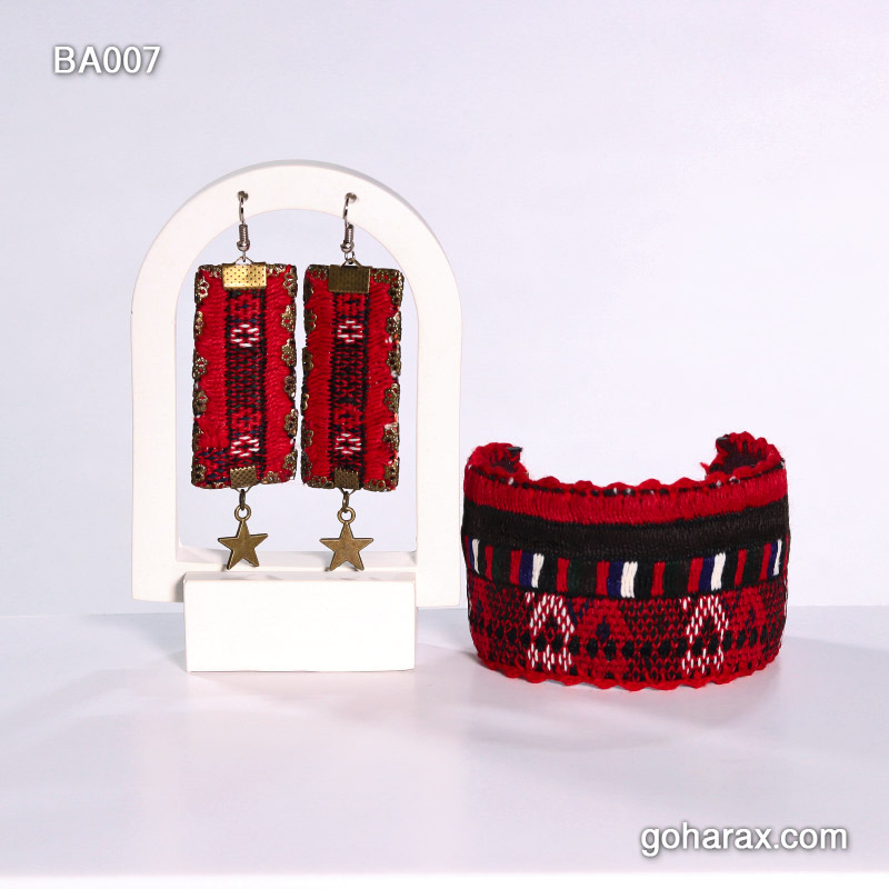 ba007a ست گوشواره و مچ بند سوزن دوزی بلوچی دست ساز