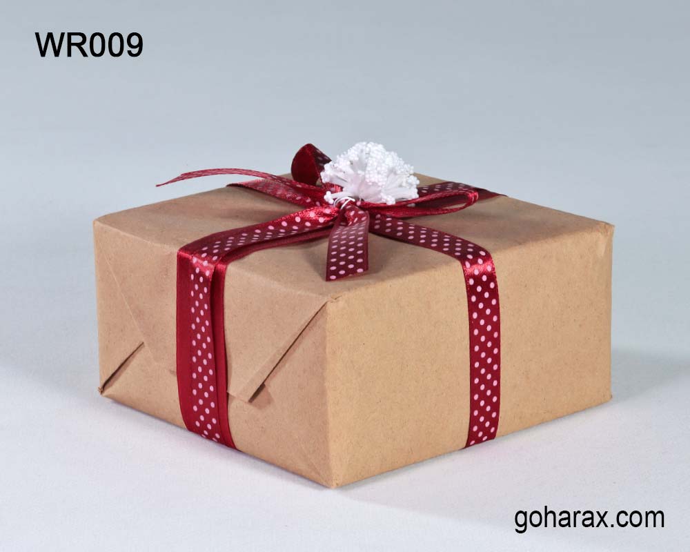 wr009a کادوپیچی با کاغذ کرافت و روبان زرشکی