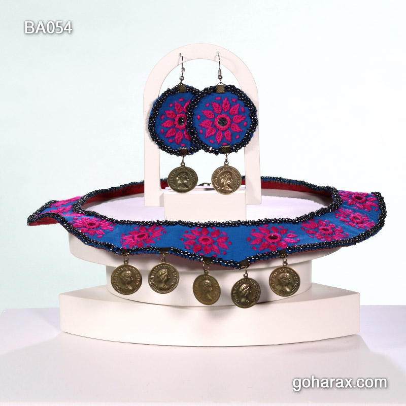 ba054a ست طوق گردن و گوشواره سوزن دوزی بلوچی آینه کاری شده دست ساز